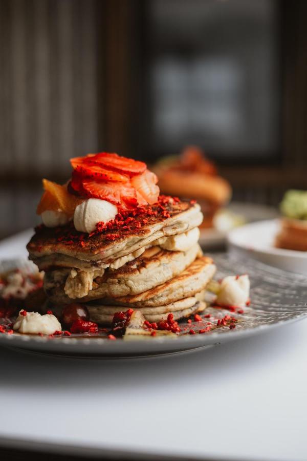 The Harvest Hotel Кромуел Екстериор снимка