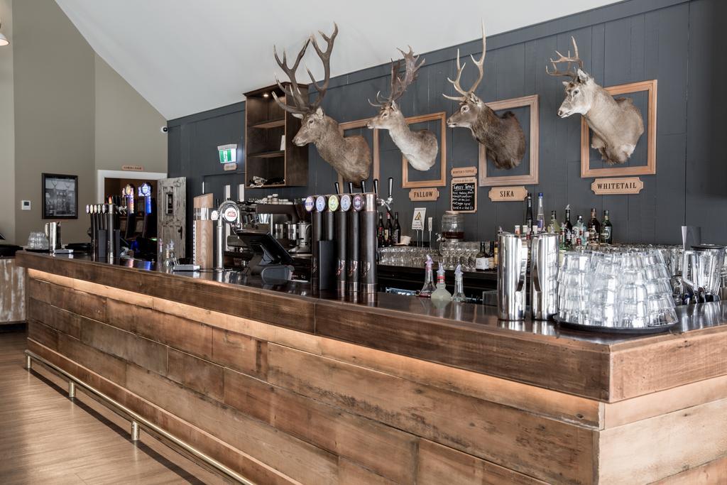 The Harvest Hotel Кромуел Екстериор снимка