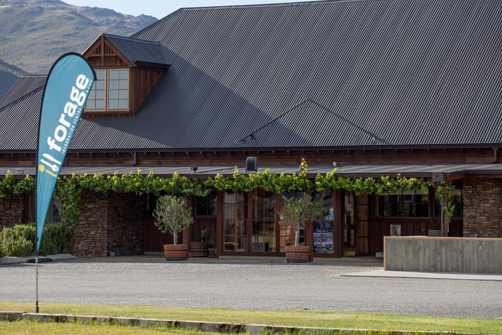 The Harvest Hotel Кромуел Екстериор снимка